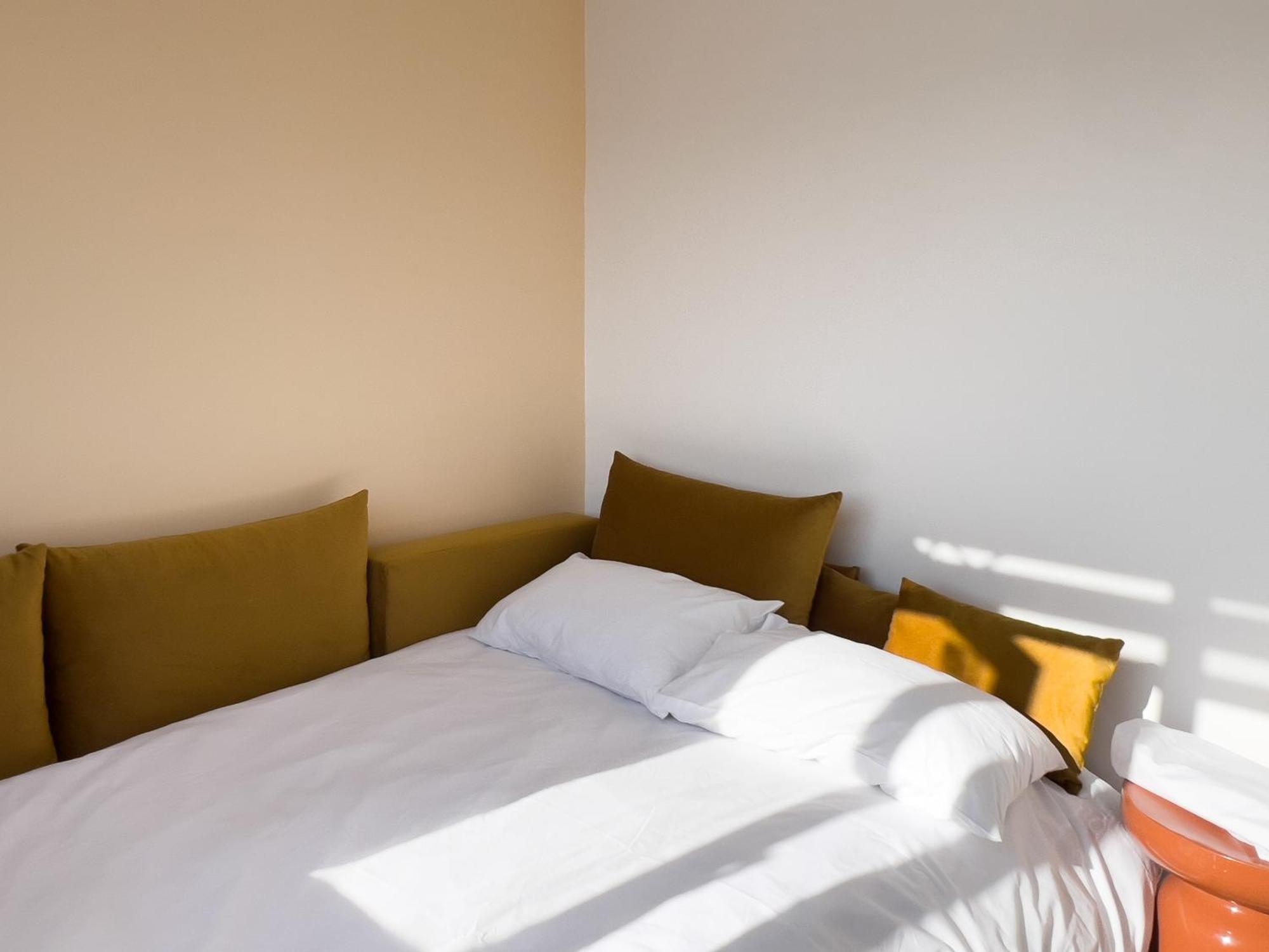 Zozy Clitterhouse Hotel Лондон Екстериор снимка